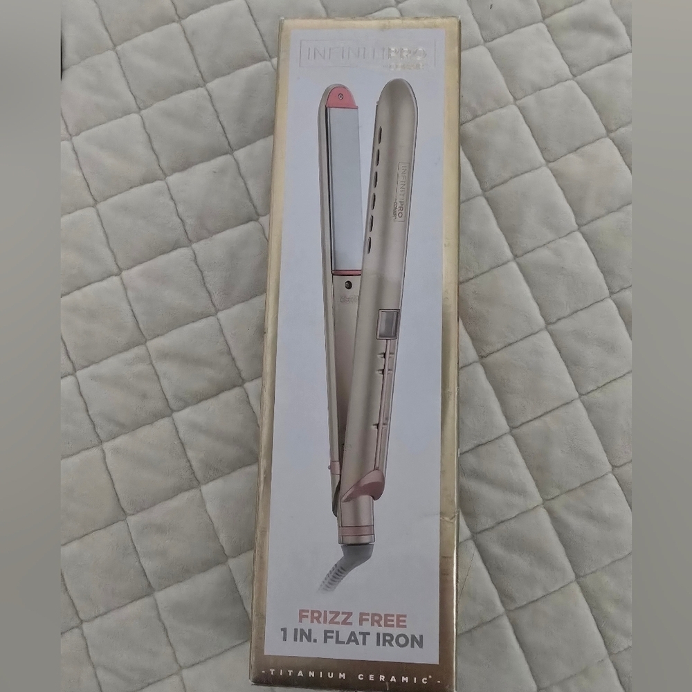 Infinitipro By Conair Frizz Free 1" Flat Iron Gold